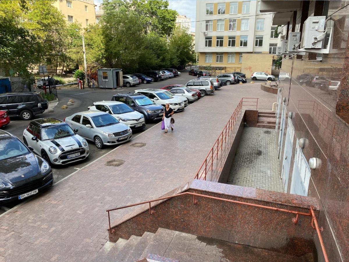 Purple Pearl On French Boulevard Apartman Odessza Kültér fotó